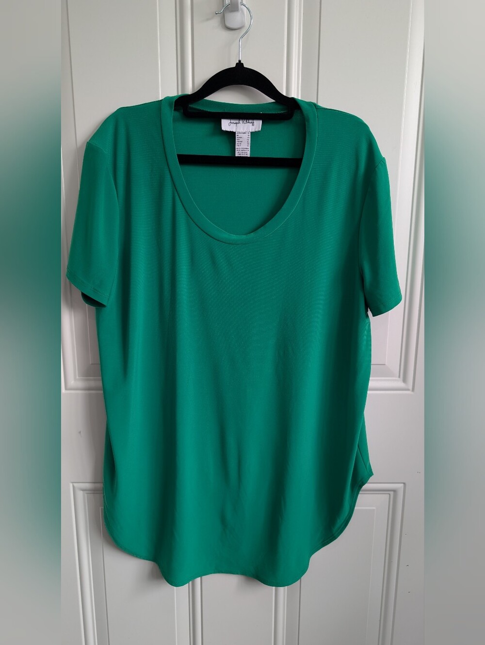 Joseph Ribkoff Vibrant Kelly Green Scoop Neck Short Sleeve Top - Size 16